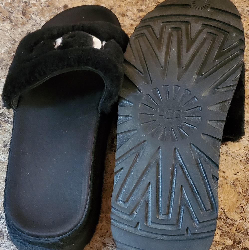 UGG Laton Slides - Picture 4 of 5